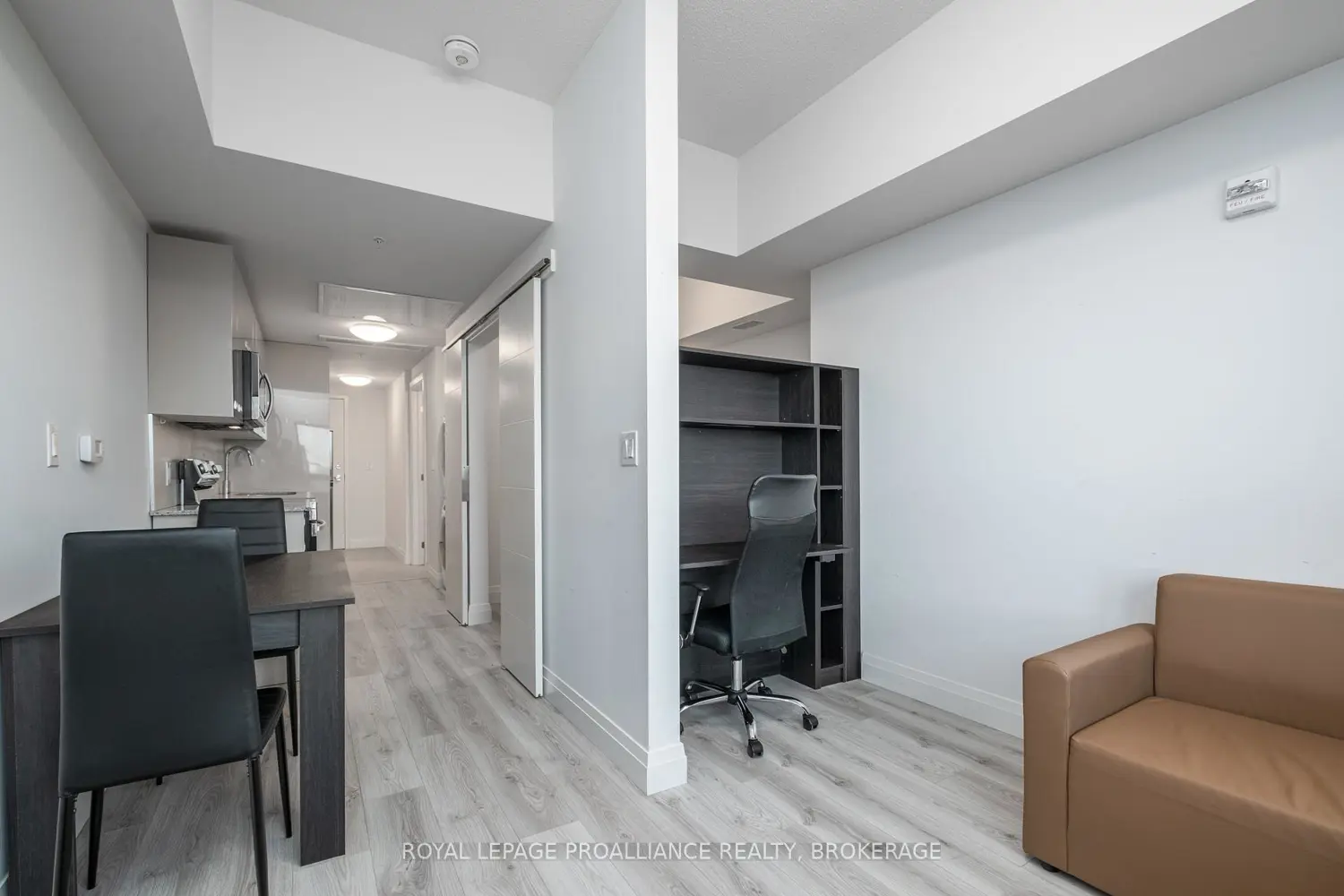 Additional image 8 of 652 Princess Street 415