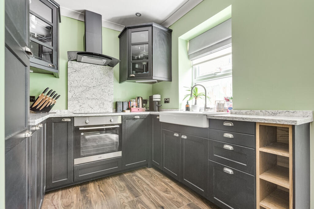 Additional image 2 of 2 Bed Flat, Brighton Terrace, SW9, N1 7GU