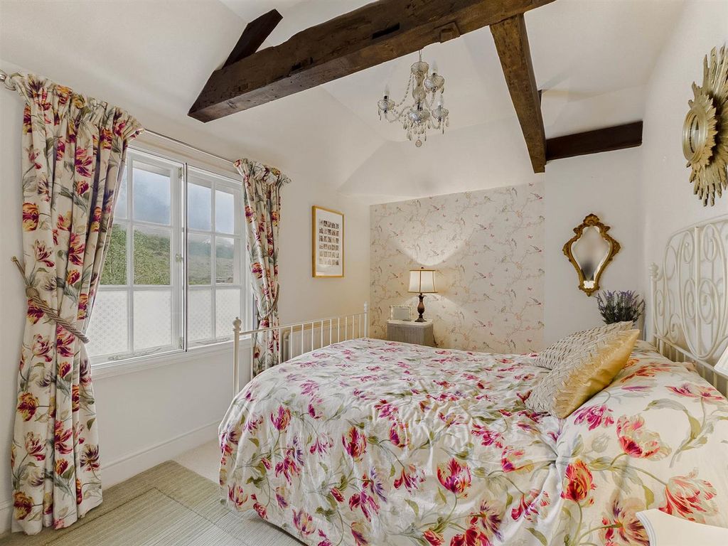 Additional image 11 of 2 bed flat for saleWorcester Road, Malvern WR14
