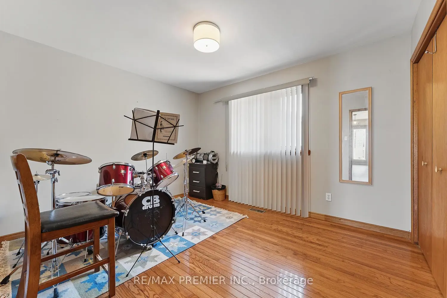 Additional image 17 of 733036 Southgate 73 Side Road