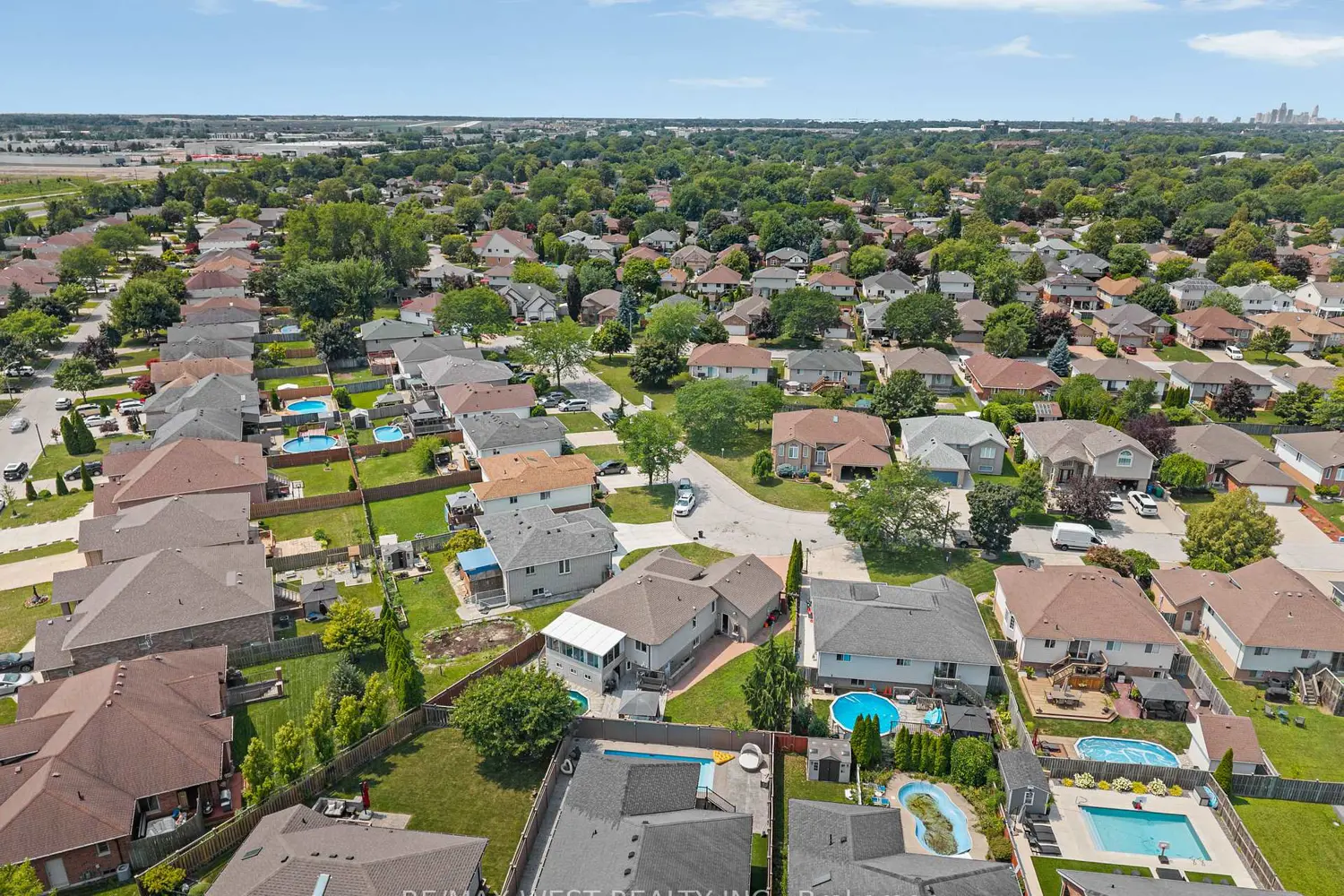 Additional image 20 of 11143 Ancona Crescent