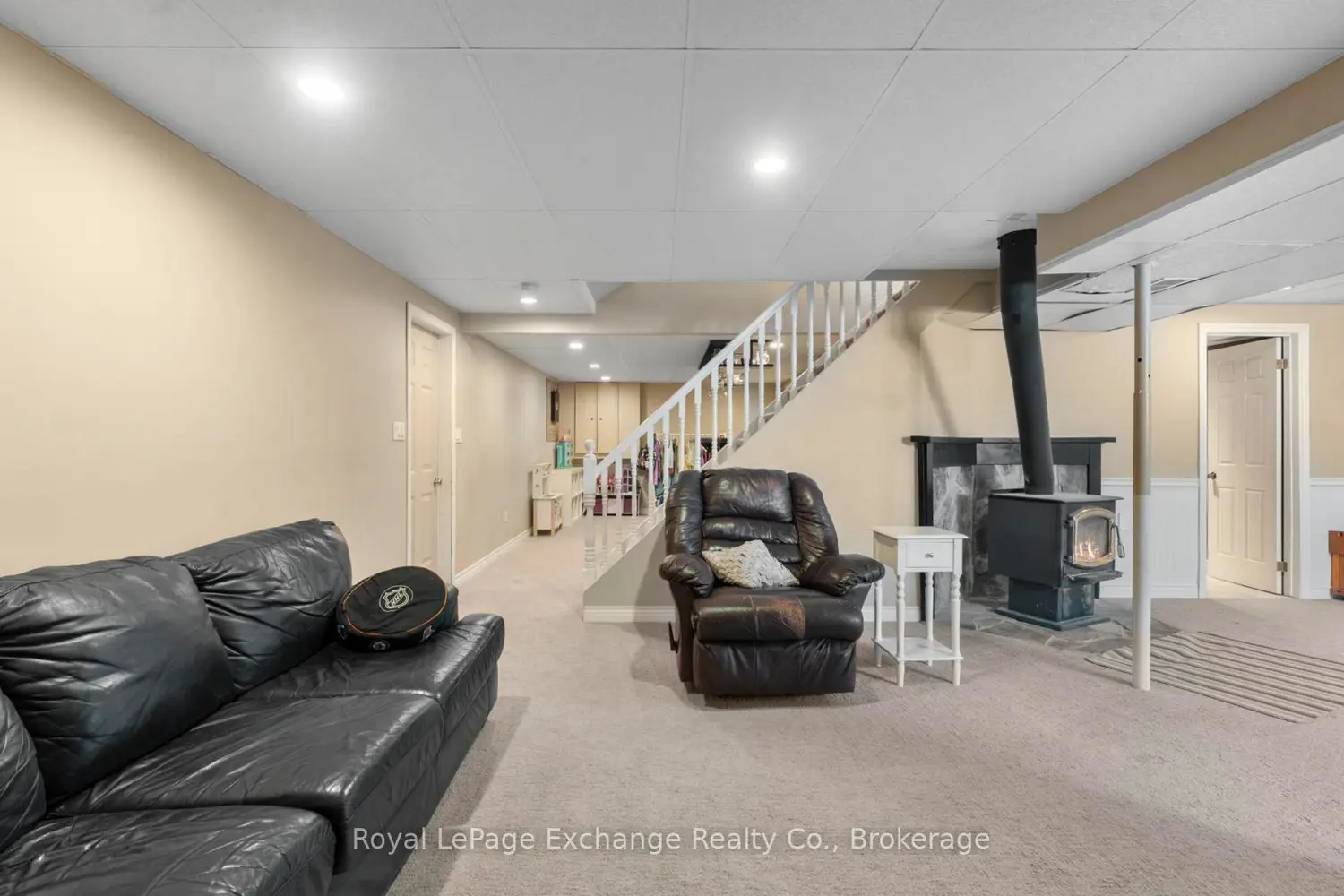 Additional image 8 of 937 Kris Street