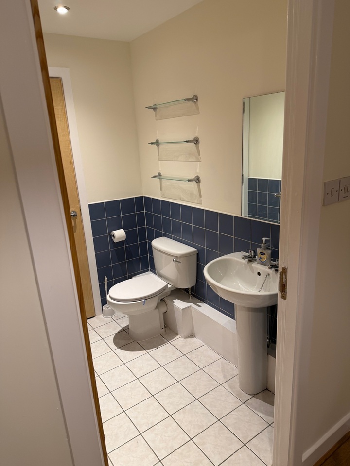 Additional image 5 of 2 Bed Penthouse, City Central, LS1, N1 7GU