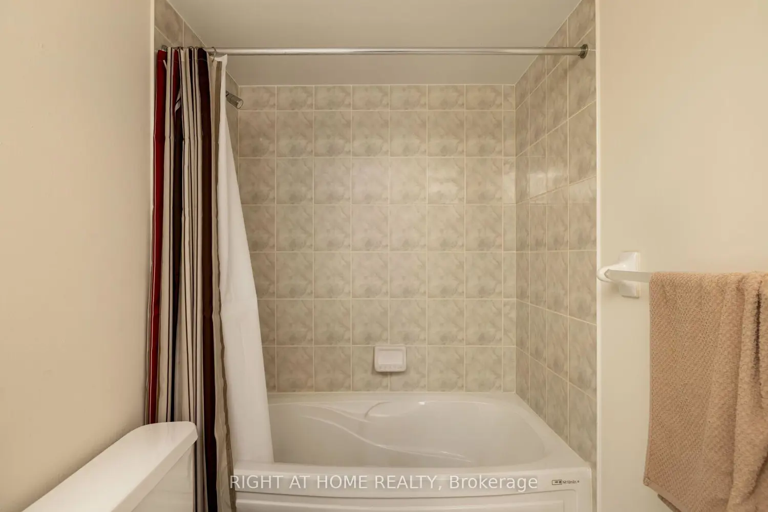Additional image 8 of 1883 Mcnicoll Avenue 227