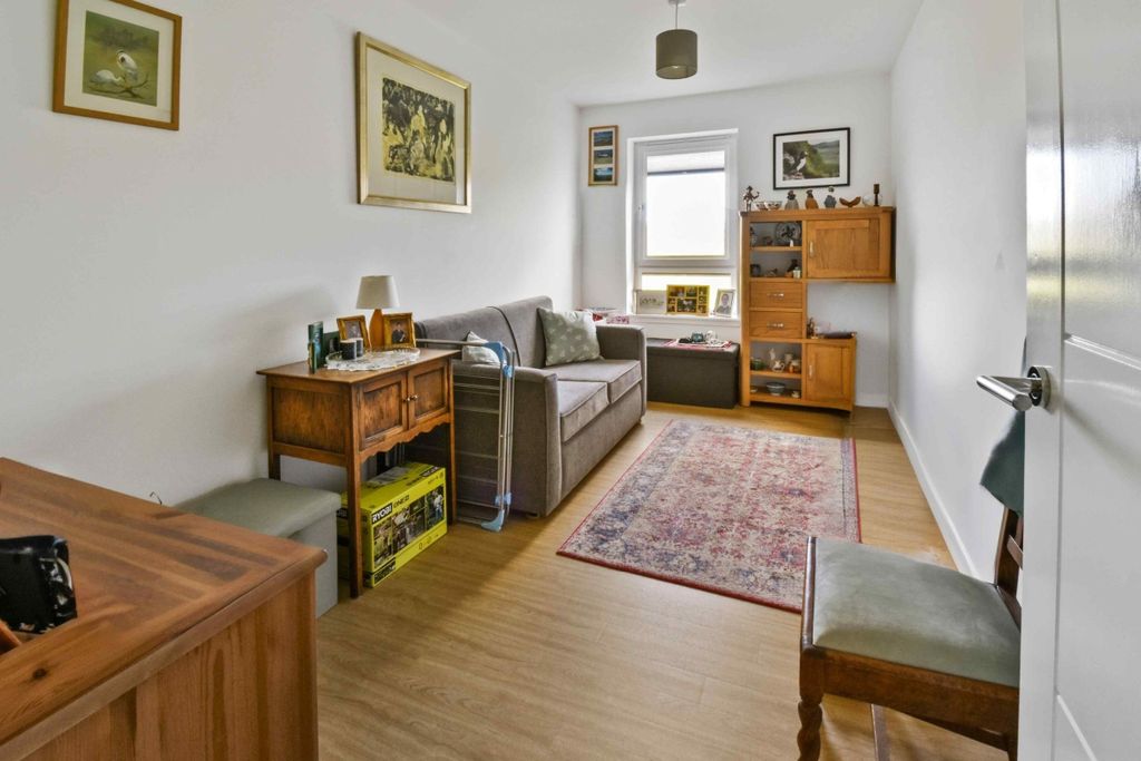 Additional image 7 of 3 bed flat for saleCanal View, Winchburgh EH52