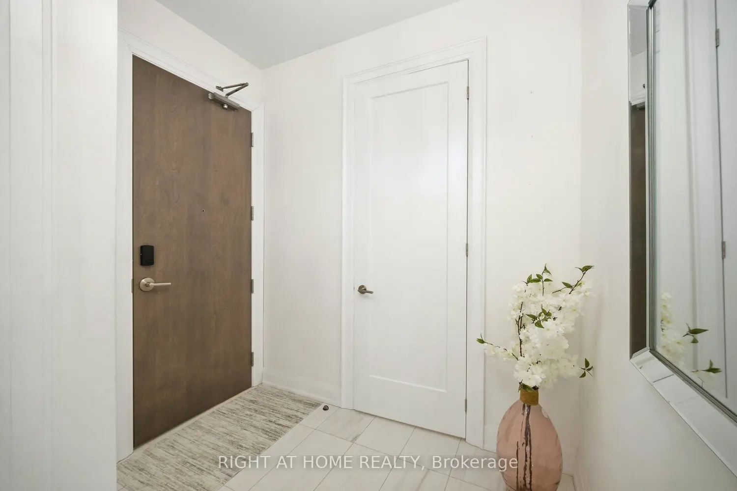 Additional image 2 of 42 Mill Street 105