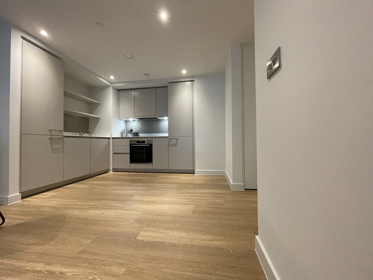 Additional image 9 of 2 Bed Flat, Carding Building, M1, N1 7GU