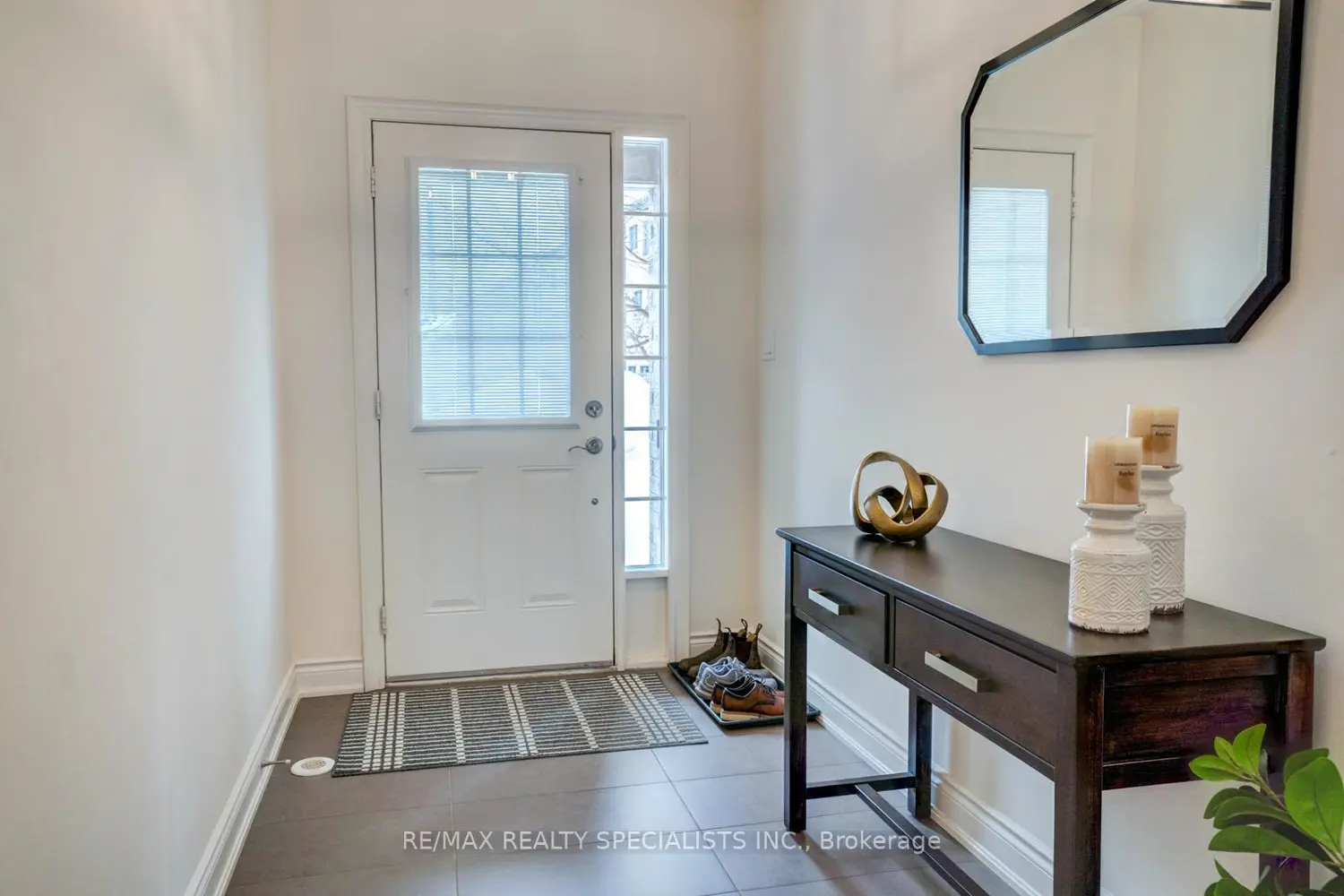 Additional image 3 of 1129 Haig Boulevard 8