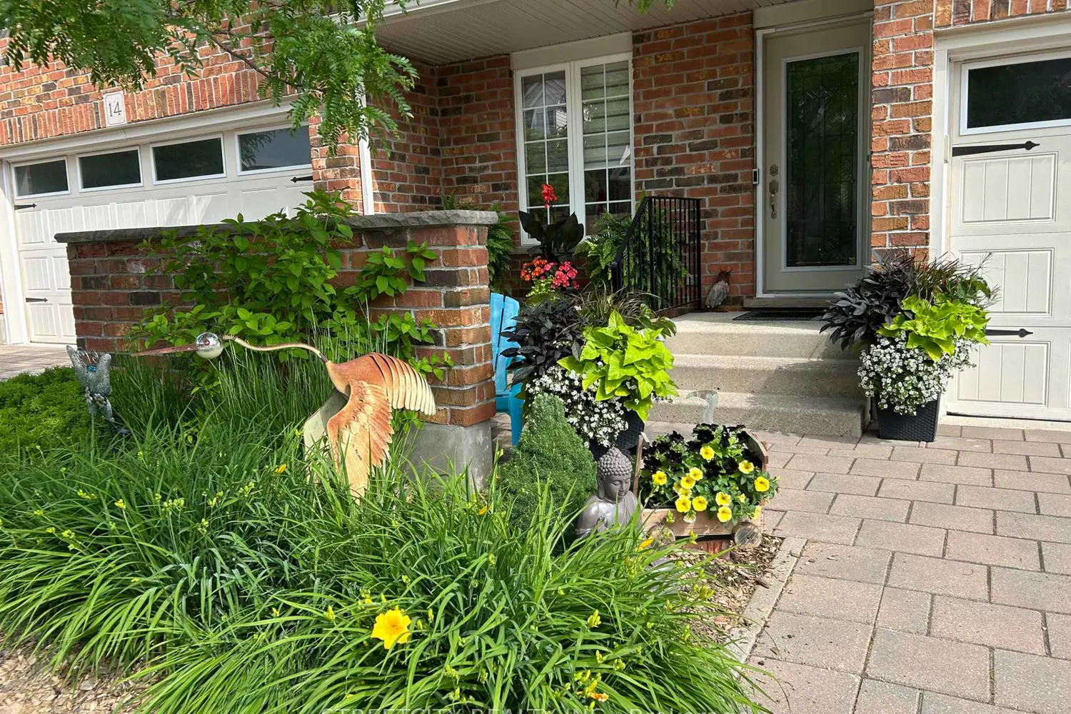 464 Commissioners Road 16 photo 2