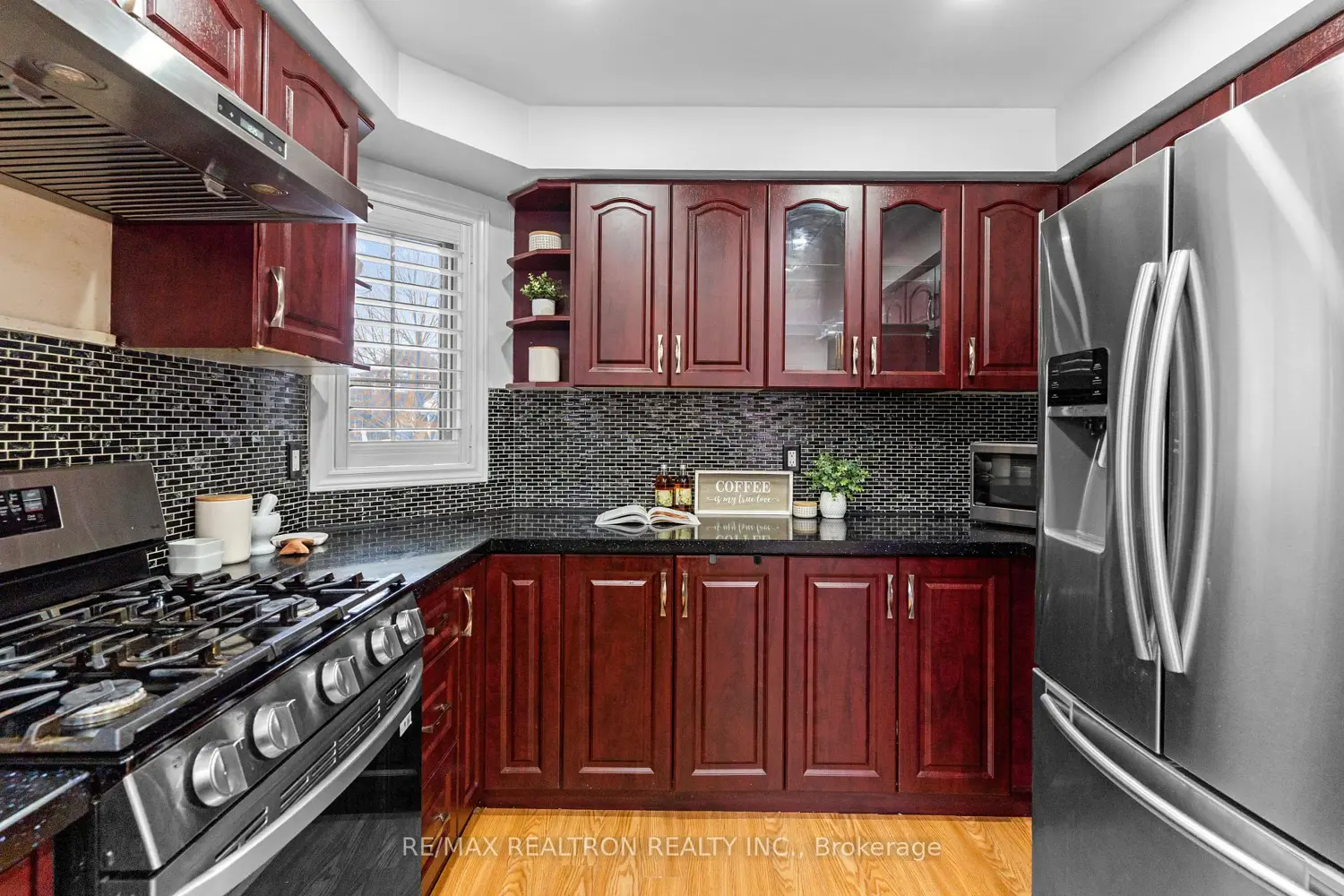 13 Freeston Crescent photo 4