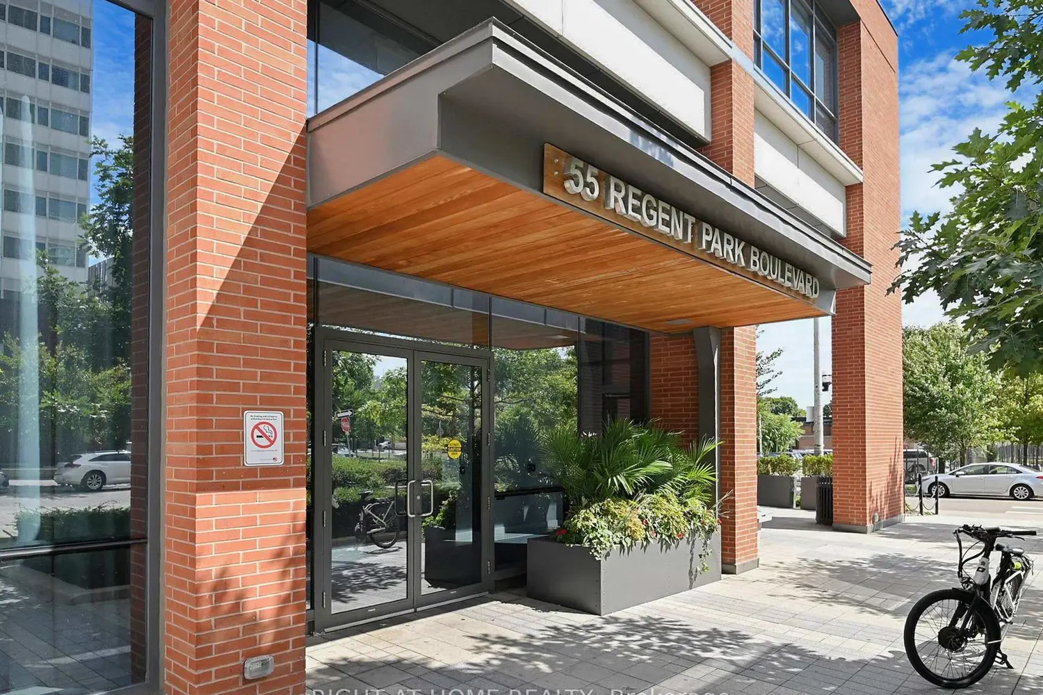 55 Regent Park Boulevard 1407