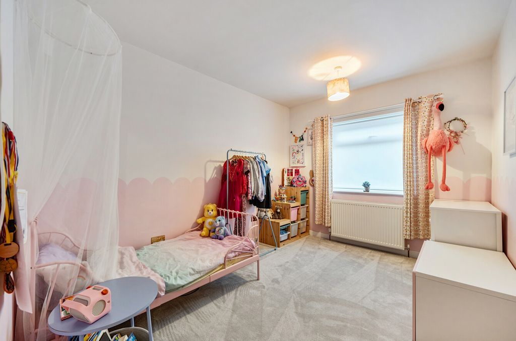 Additional image 8 of 2 bed flat for saleGarden View Court, Roundhay, Leeds LS8