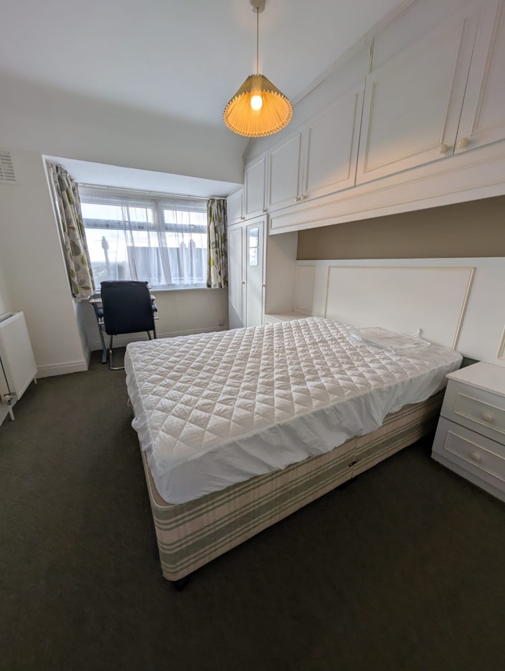 Additional image 3 of 3 Bed Semi-Detached House, Kelso Gardens, LS2, N1 7GU