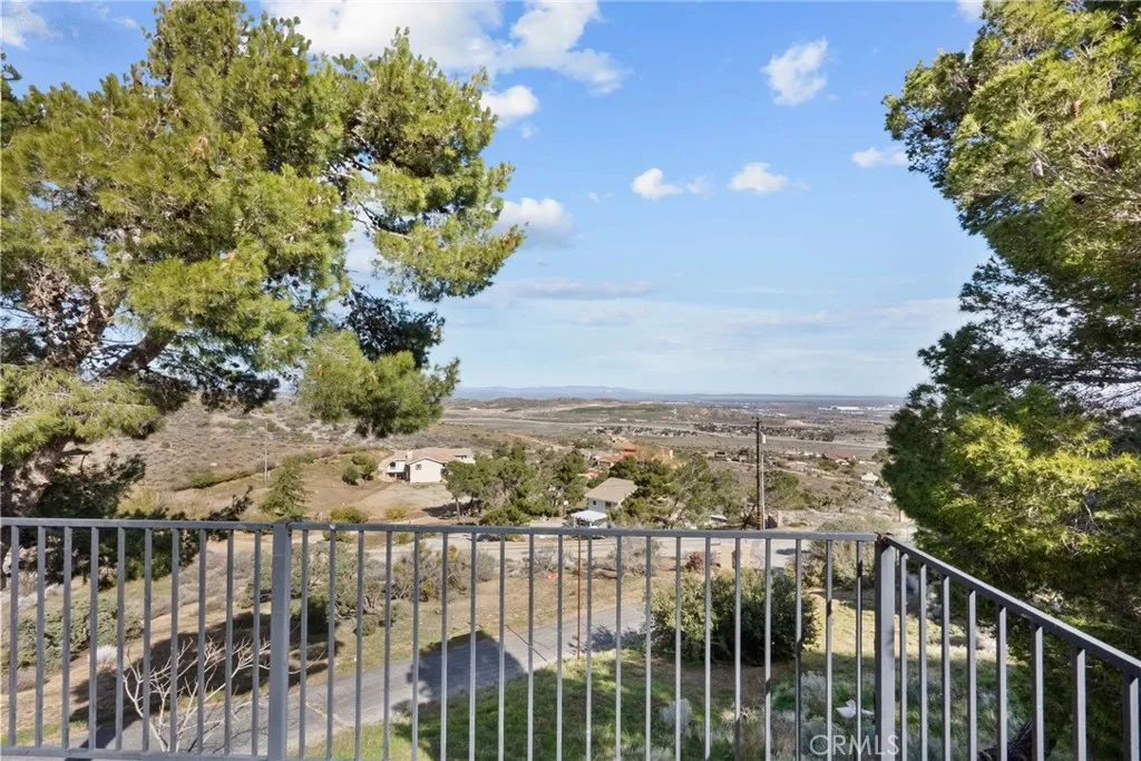 Additional image 61 of 1138 Lakeview Dr, Palmdale, CA 93551