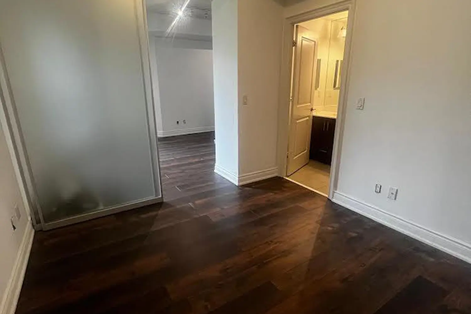 Additional image 8 of 99 South Town Centre Boulevard B701