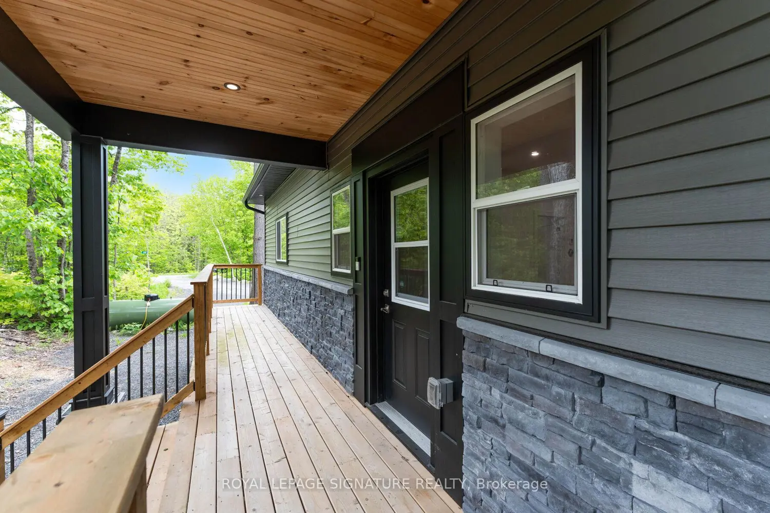 Additional image 3 of 44 Sunnyshore Park Drive, Mckellar