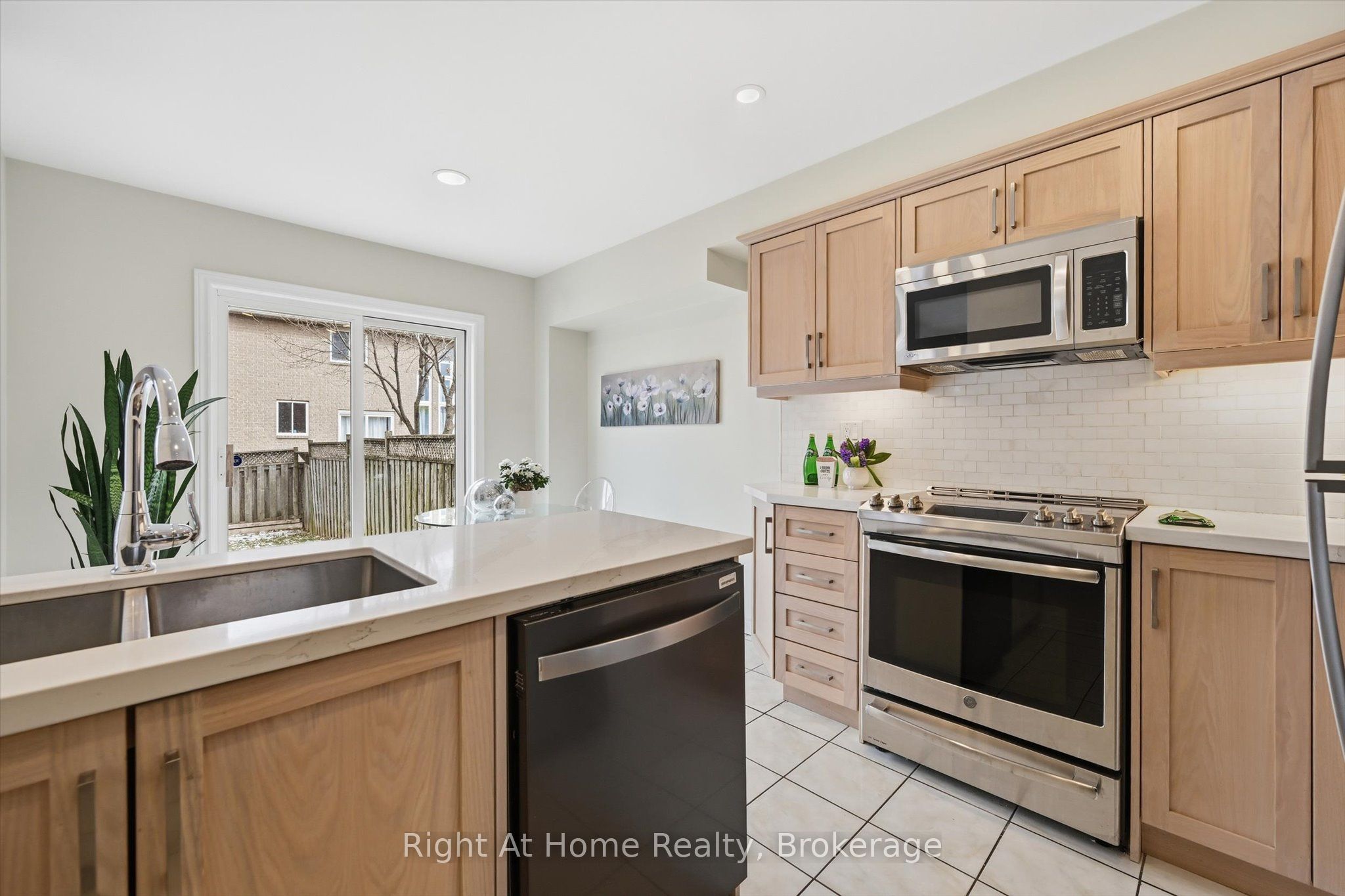 Additional image 6 of 2255 Hummingbird Way, Oakville, ON, L6M 3Z7