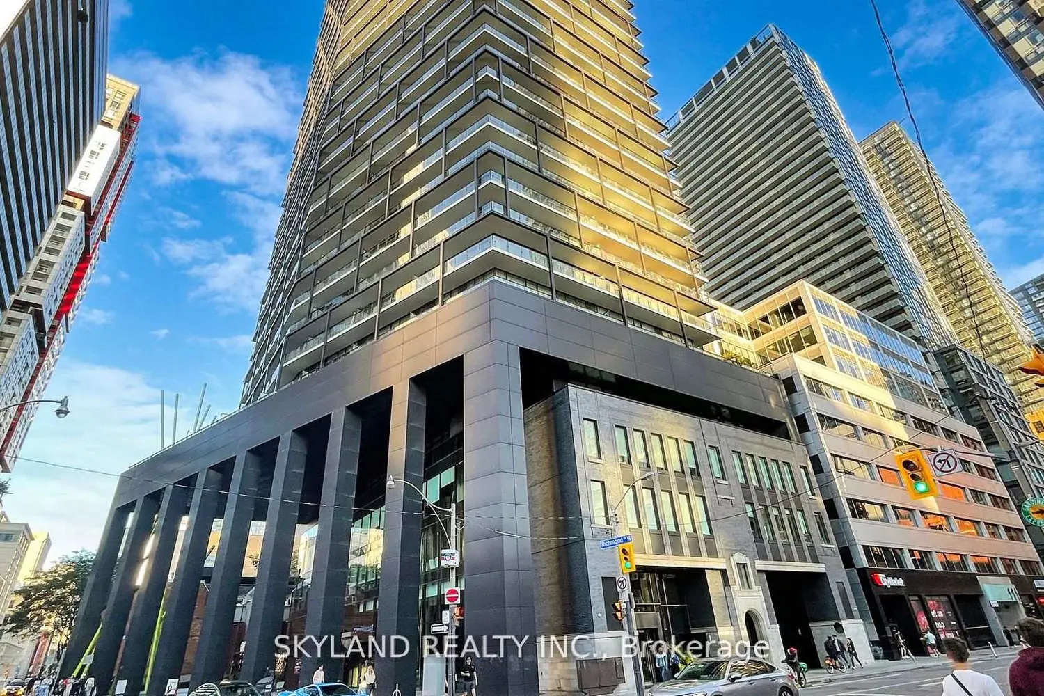 Additional image 20 of 125 Peter Street 3211