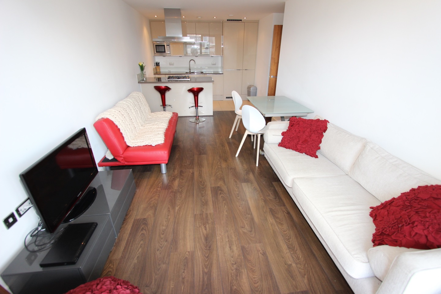 2 Bed Flat, Jacobs Court, E1, N1 7GU