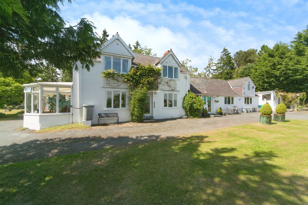 4 bed barn conversion for saleGwyddelwern, Corwen, Denbighshire LL21