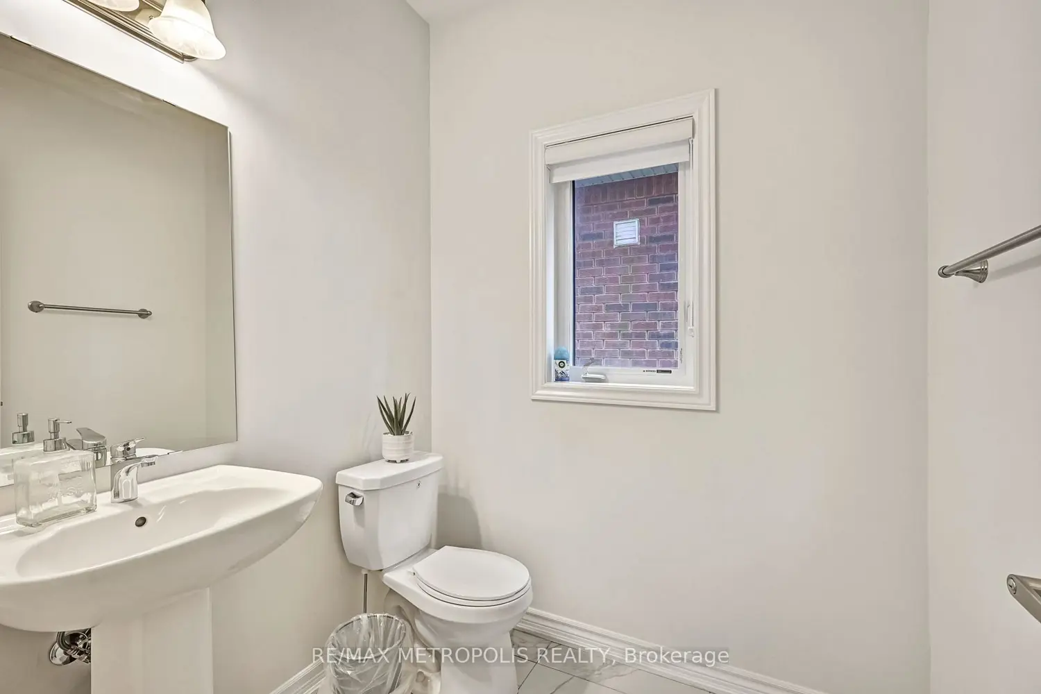 Additional image 14 of 15 Douglas Kemp Crescent