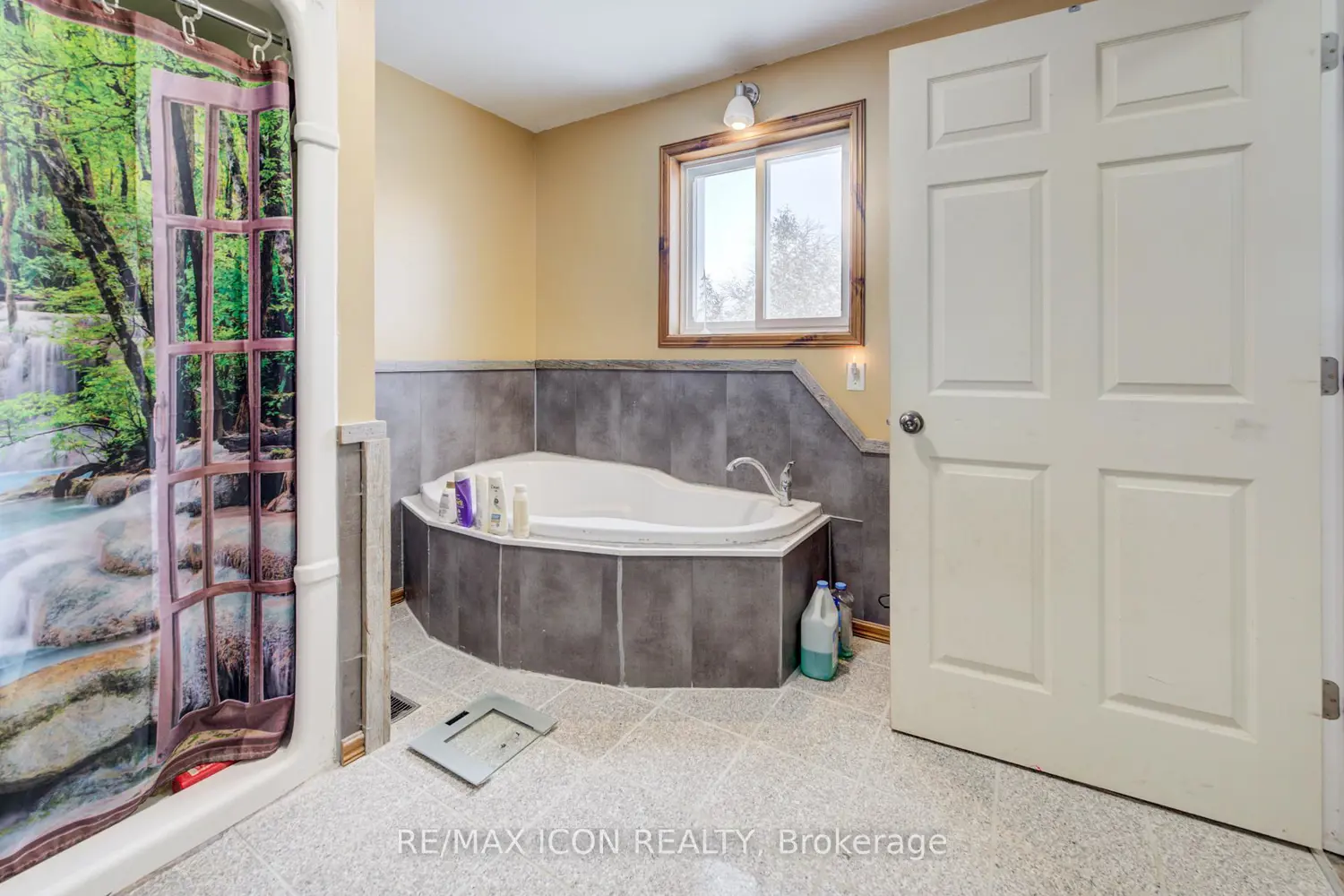 Additional image 6 of 9429 Sally Street