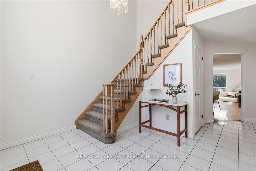 Additional image 5 of 12 Sumner Crescent, Grimsby, ON, L3M 5E2