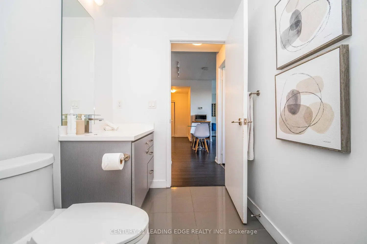 Additional image 14 of 181 Huron Street 1605