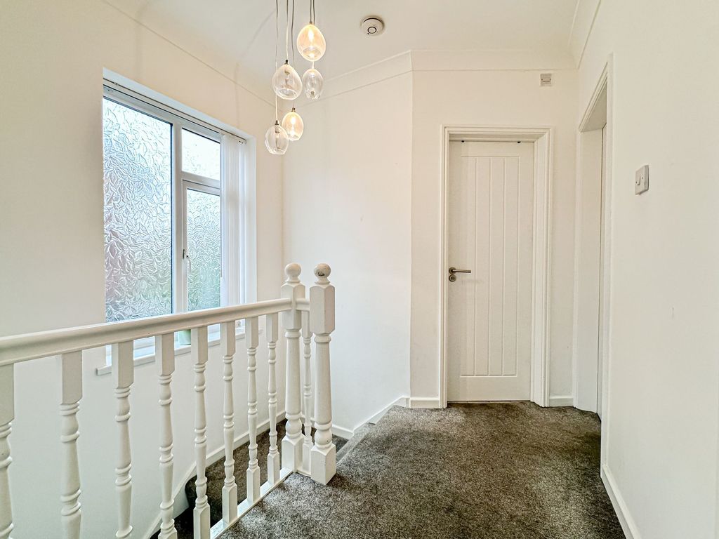 Additional image 11 of 3 bed semi-detached house for saleHesketh Drive, Wirral CH60
