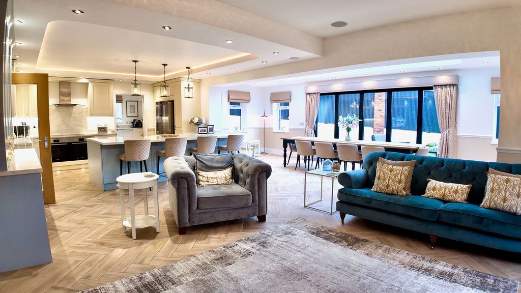 Additional image 37 of 5 bed detached house for saleOak Tree Rise, Newbridge NP11