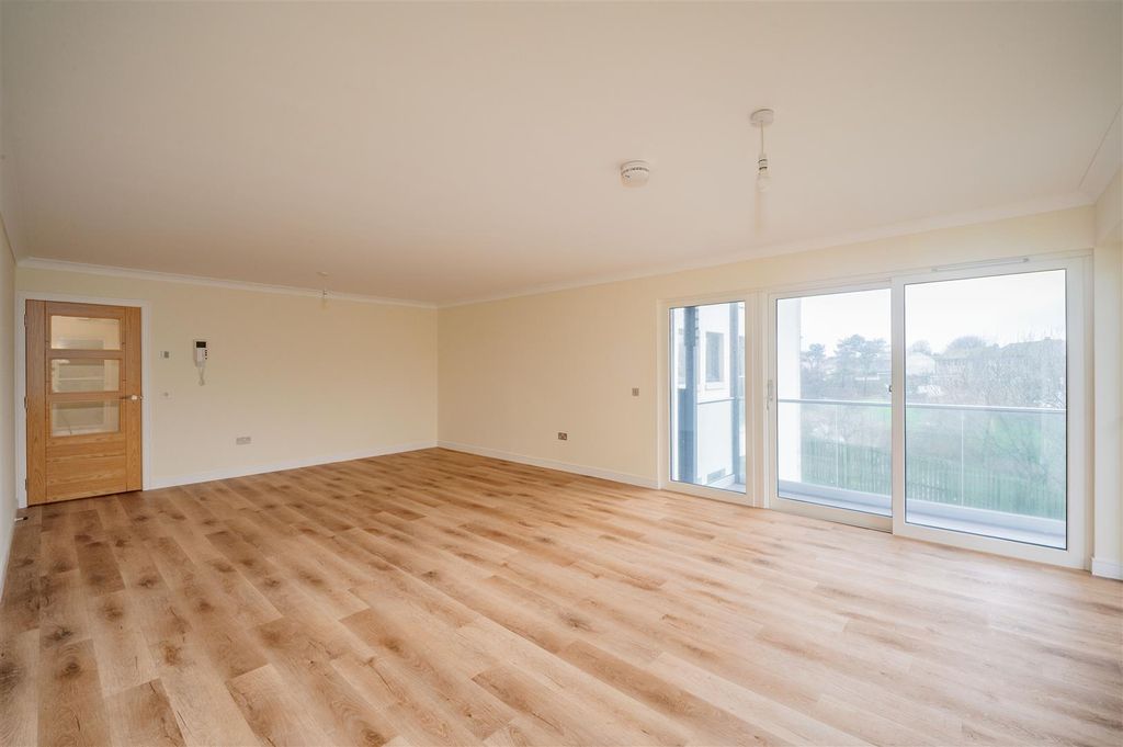 Additional image 3 of 3 bed flat for saleMortimer Street, Monifieth DD5