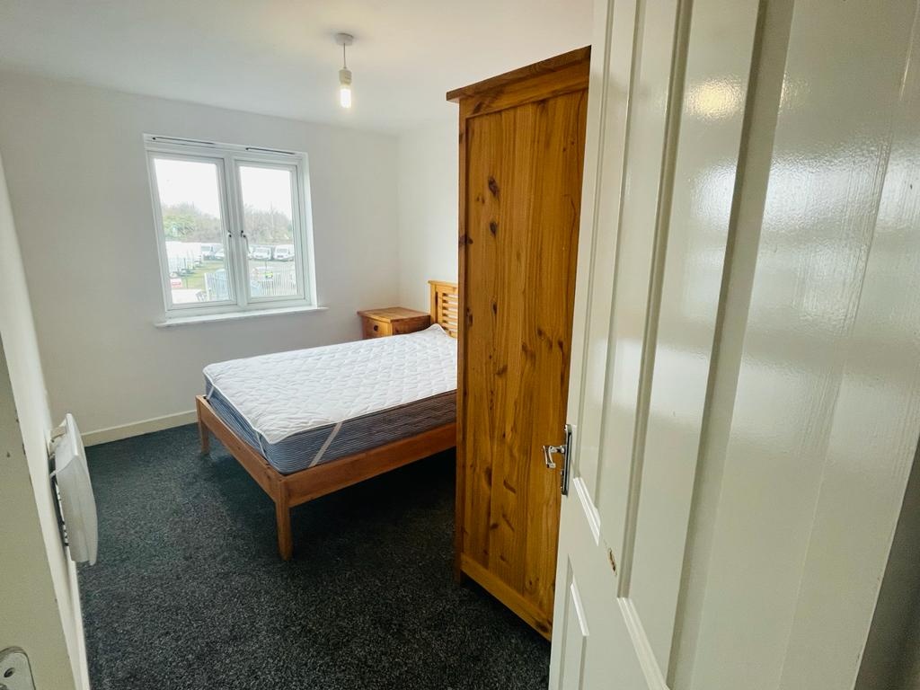 Additional image 12 of 2 Bed Flat, Gabriel Court, LS10, N1 7GU