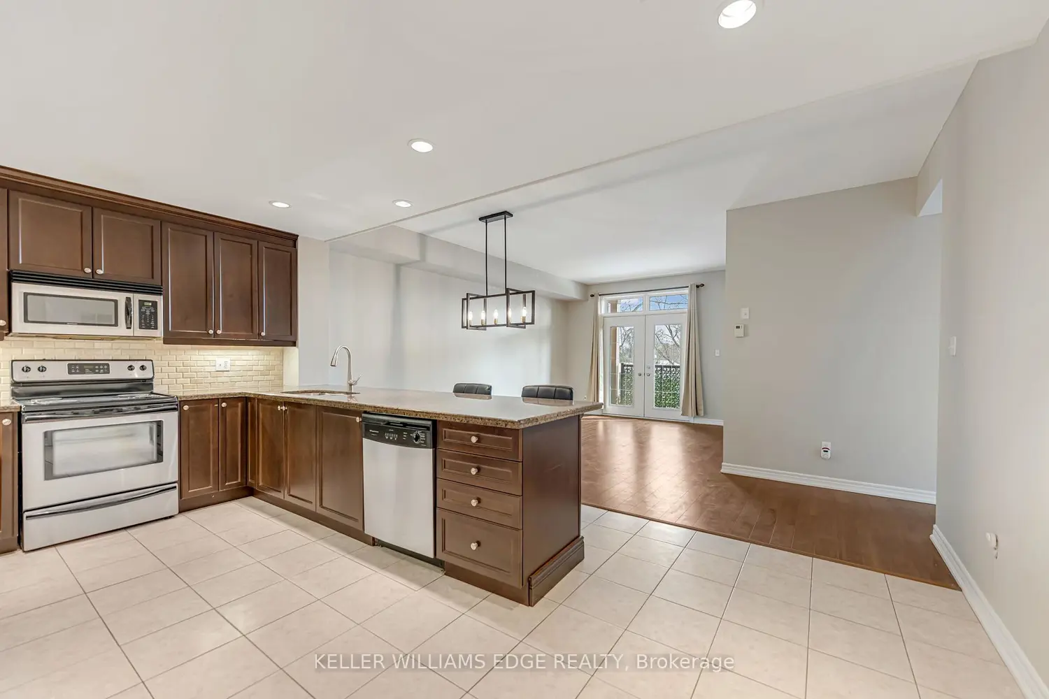 396 Plains Road 207 photo 2