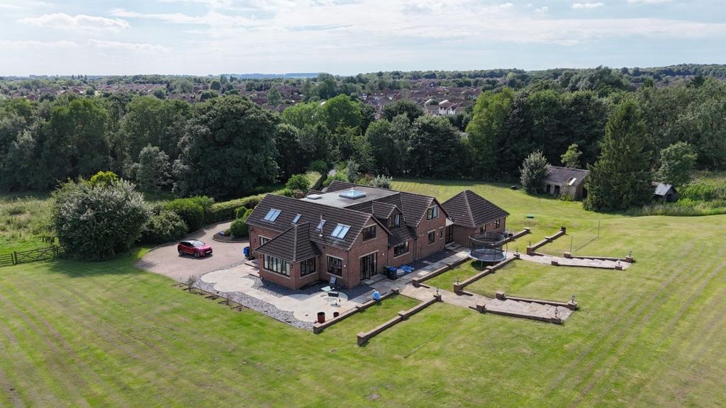 7 bed detached house for saleRushyford, Ferryhill, County Durham DL17