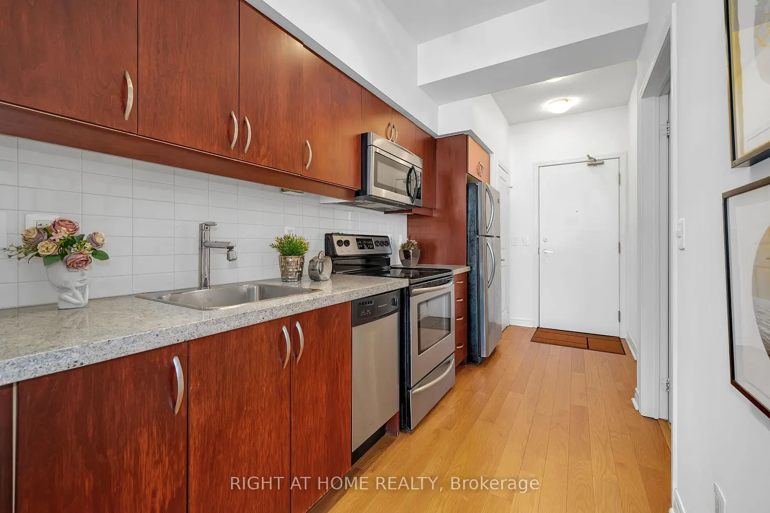 Additional image 13 of 2885 Bayview Avenue 1003