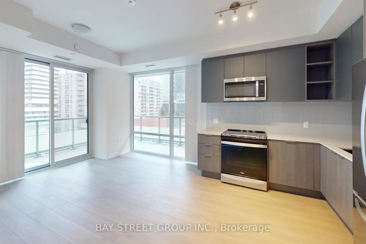 Additional image 7 of 50 Dunfield Avenue 817