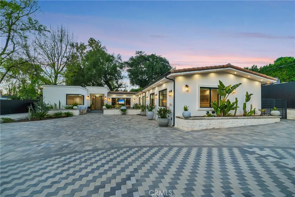 Additional image 70 of 19225 Rosita St, Tarzana, CA 91356