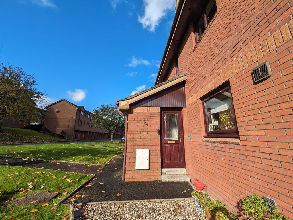 2 bed flat for saleKirkpatrick Court, Dumfries DG2 photo 5
