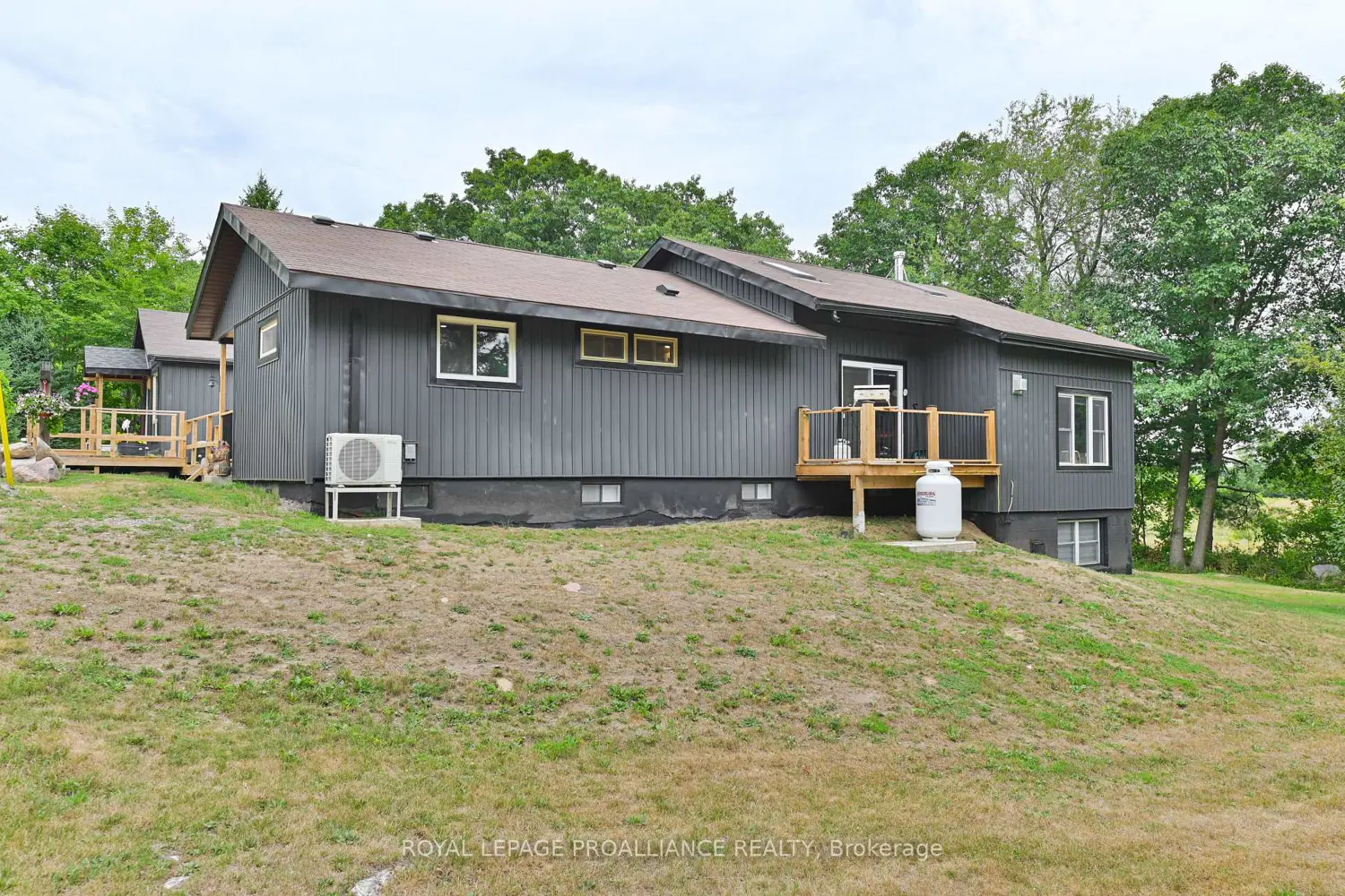 Additional image 17 of 138 Hollister Road