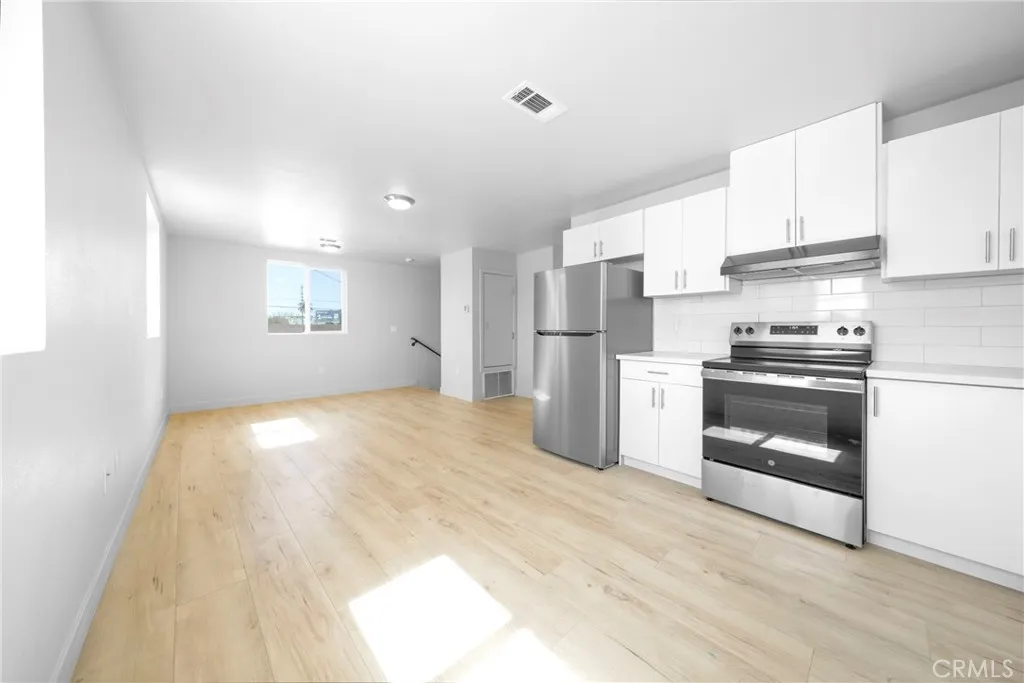 Additional image 9 of 236 W 84th Pl, Los Angeles, CA 90003