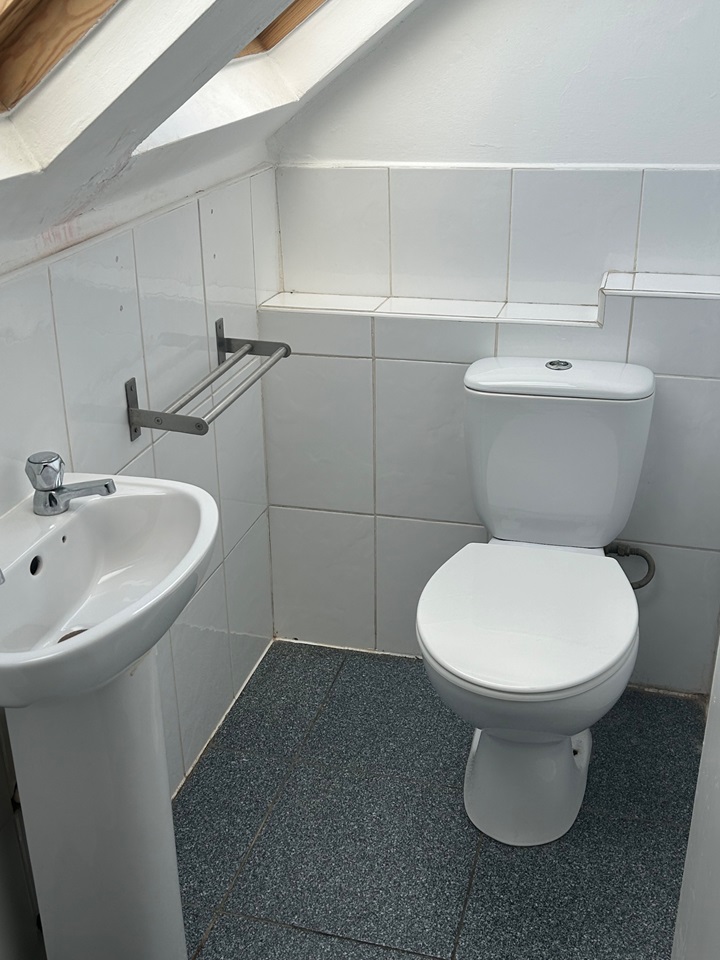 Additional image 4 of Studio Flat, Birmingham, B30, N1 7GU