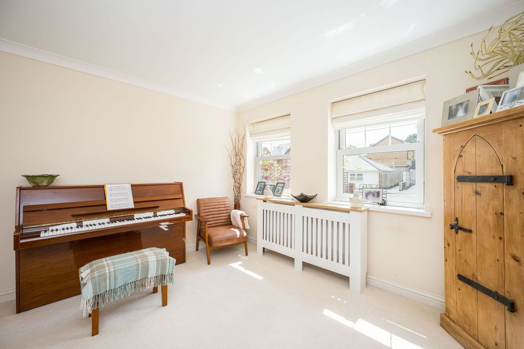 Additional image 4 of 4 bed detached house for saleCharles Street, Tredegar NP22