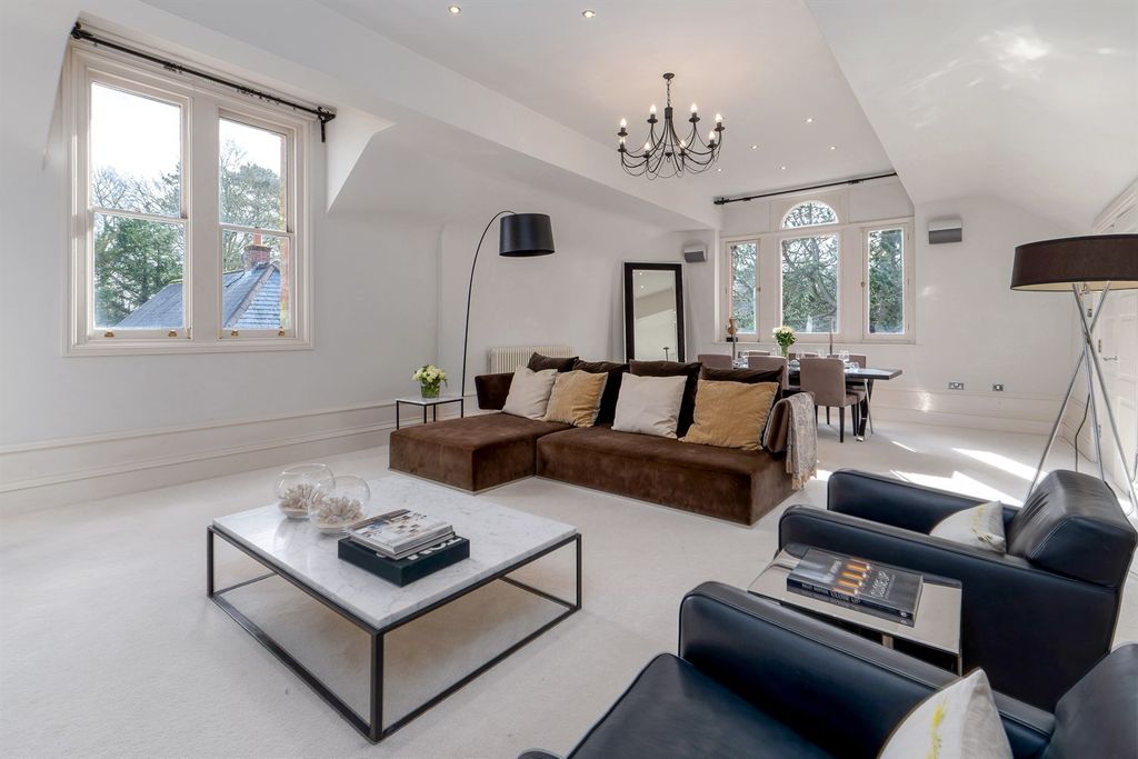 Additional image 4 of 3 bed flat for saleOakwood House, Beechfield Road, Alderley Edge SK9