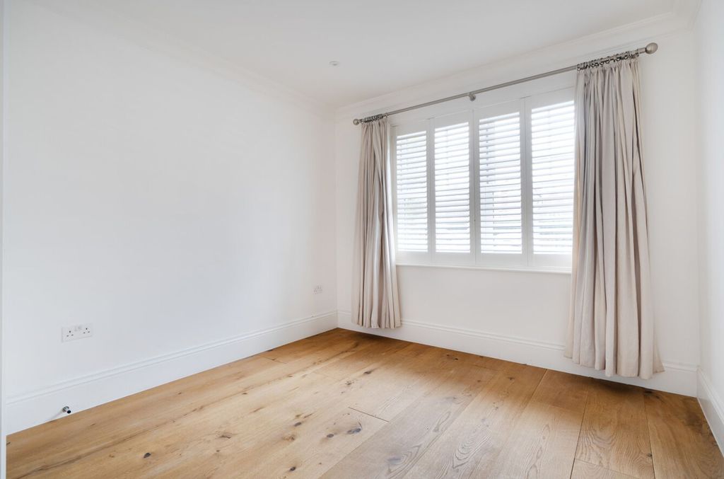 Additional image 19 of 3 bed flat for saleLavant Road, Chichester PO19
