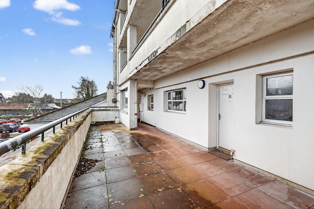 Additional image 12 of 2 bed flat for saleFlat B, 104 Titchfield Street, Kilmarnock KA1