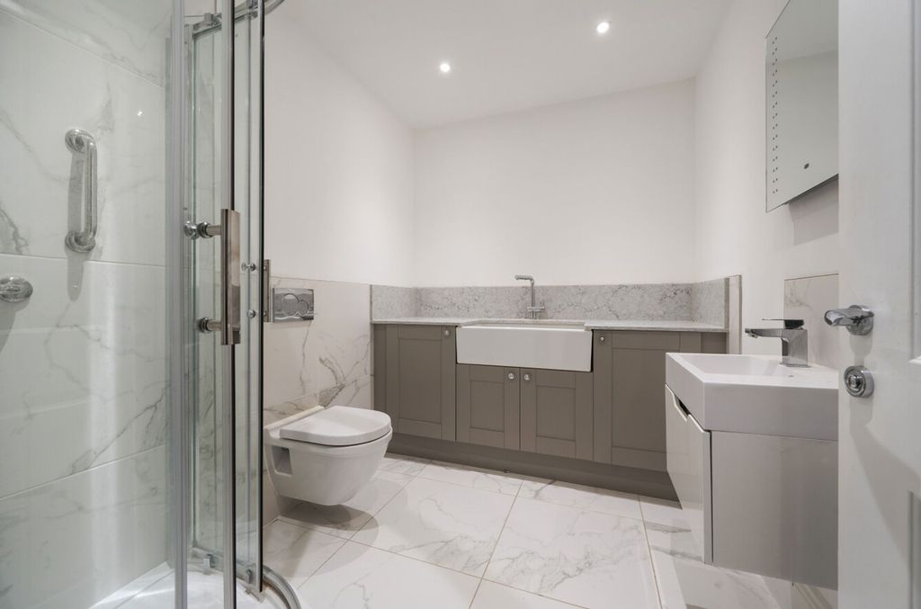 Additional image 18 of 3 bed flat for saleLavant Road, Chichester PO19