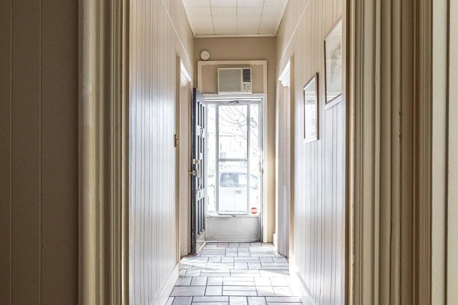 50 Macaulay Street photo 3