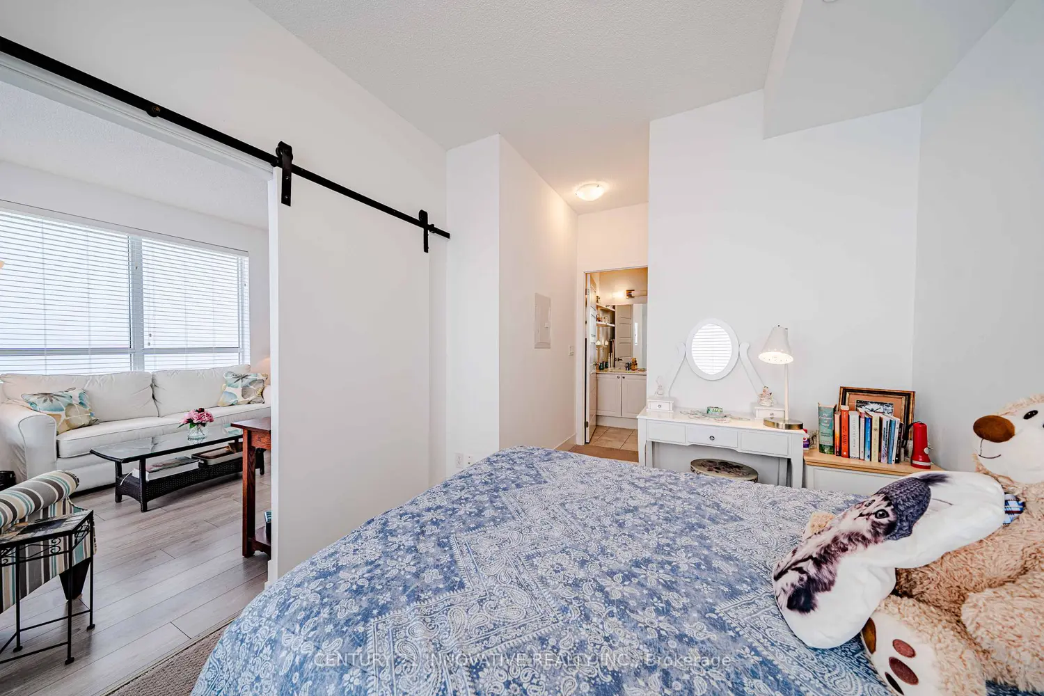 1255 Bayly Street 2207