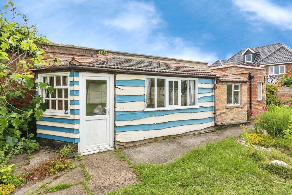 Additional image 29 of 2 bed flat for salePakefield Street, Lowestoft NR33