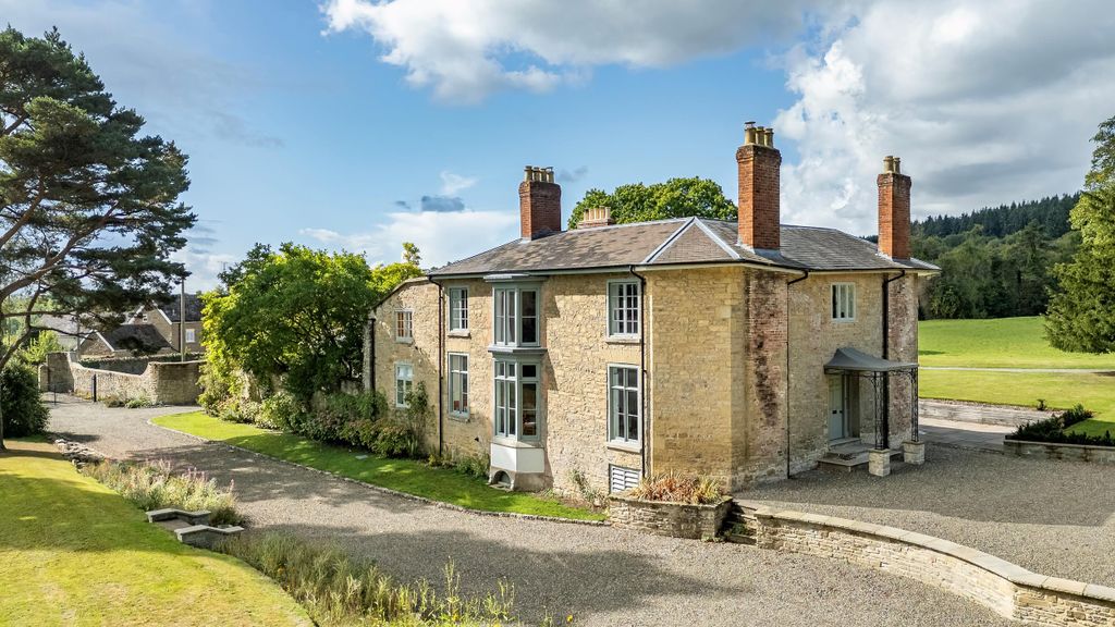 Additional image 2 of 6 bed detached house for saleOverton, Ludlow, Shropshire SY8